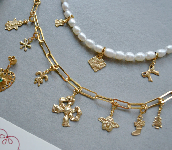 Medium Bow Charm • Halfable