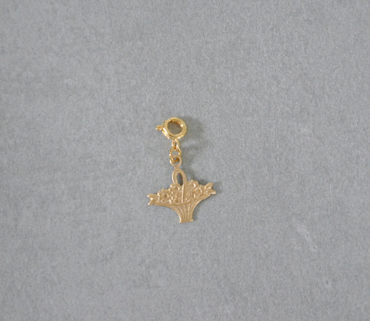 Flower Basket Charm • Halfable