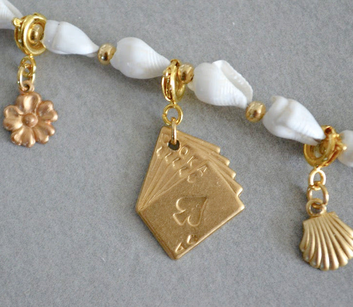 Royal Flush Charm • Halfable