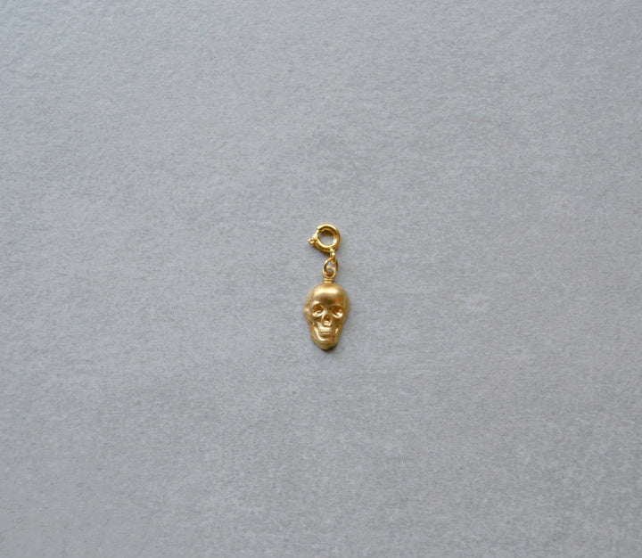 Skull Charm • Halfable