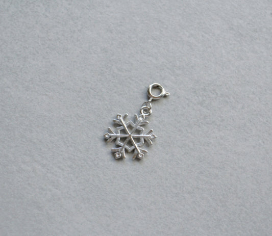 Snowflake Charm • Silver Halfable