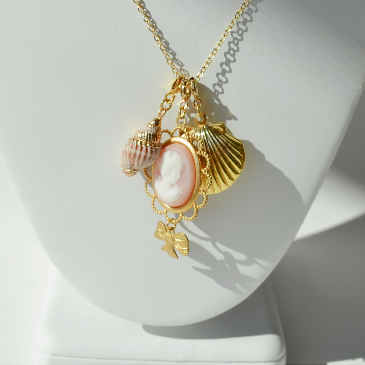 Shell Locket • Halfable