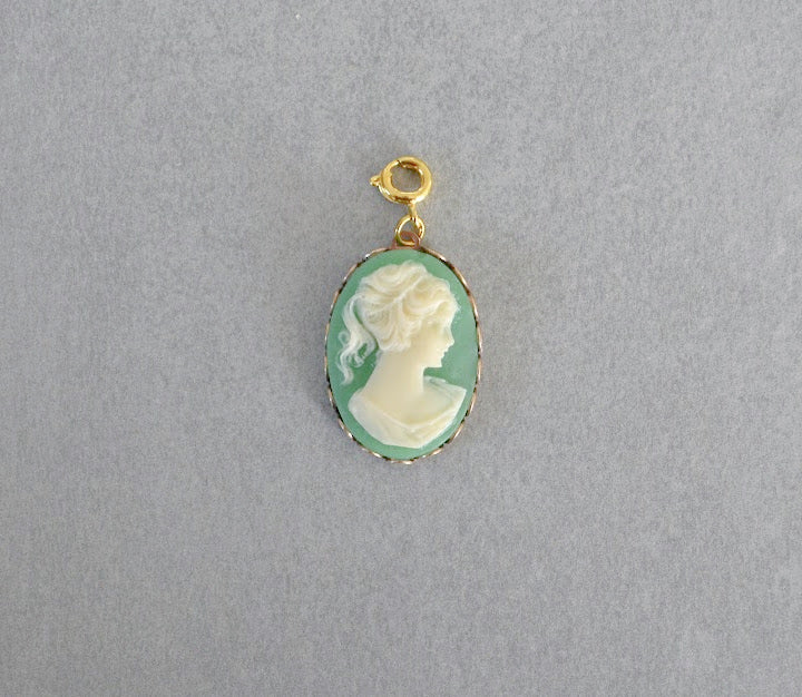 Green Cameo Charm • Halfable